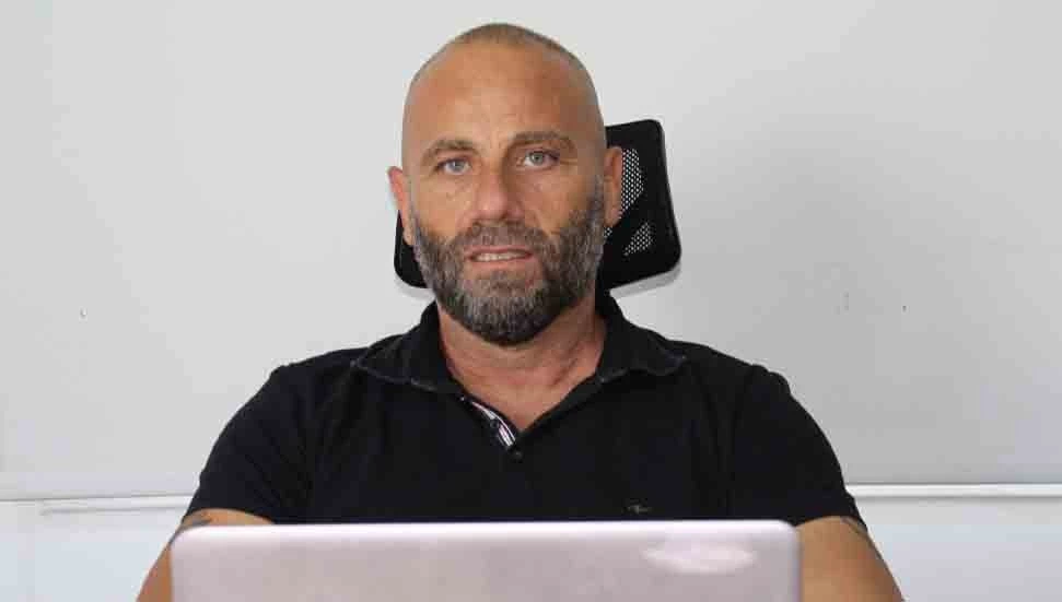 El-Sen, istihdam kararına ilişkin hukuki süreç başlattığını duyurdu