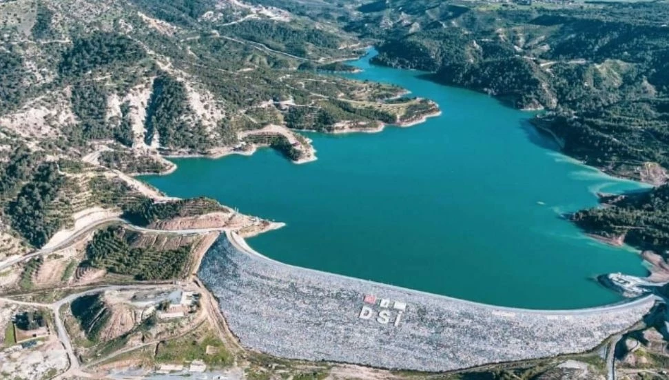 Elektrik kesintisi nedeniyle Geçitköy Barajı’ndan Lefkoşa’ya su akışı durdu!