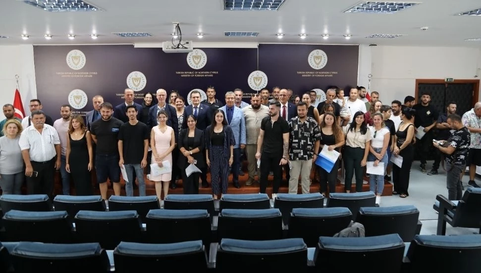 Üstel: Siyasi rozete bakmadan, hak sahibi olan gençlere kırsal kesim arsası hak sahipliği verdik