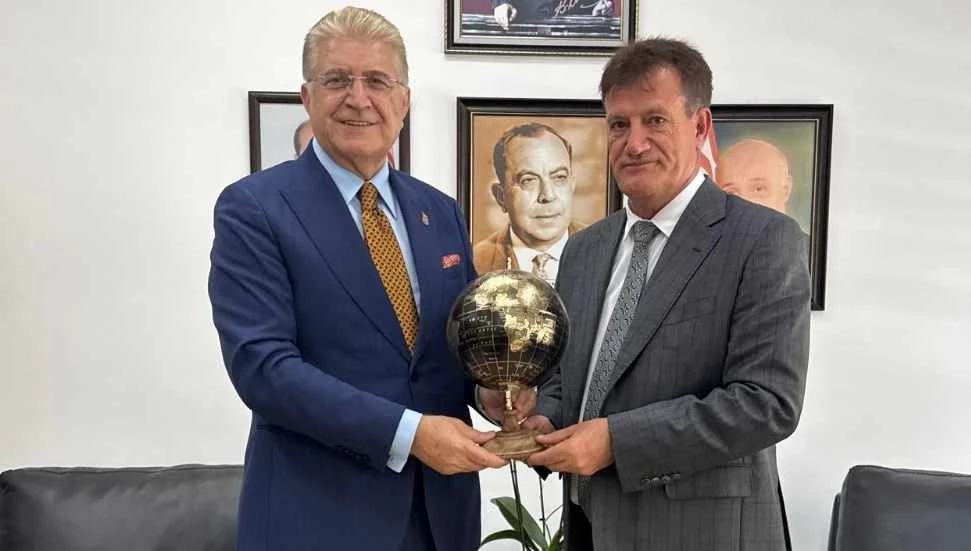 Arıklı, Prof. Dr. Mustafa Aydın’ı kabul etti: Üniversiteler KKTC’ye önemli katkı sağlıyor