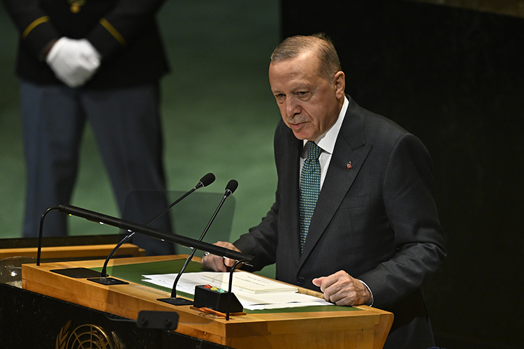 “KKTC’yi tanımaya, diplomatik, siyasi ve ekonomik ilişkiler kurmaya davet ediyorum”