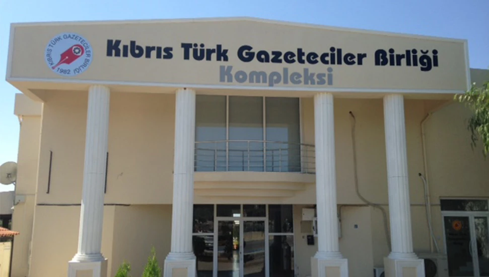 KTGB: Gazeteciler, Kıbrıs’a turist olarak gelip suç işleyen kimseler tarafından tehdit ediliyor!