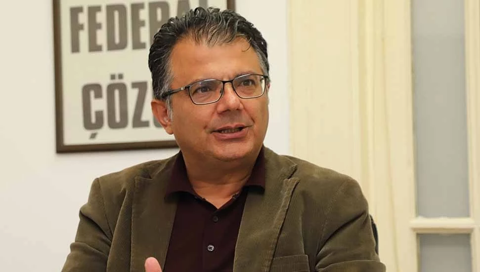 CTP Milletvekili Akansoy’dan kelepçeli sevk eleştirisi: Devlet kendi kurallarını hiçe sayıyor