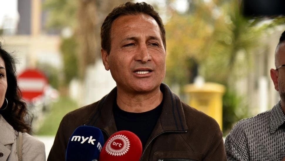 Orta Eğitim Öğretmenler Sendikası, cuma günü Türkiye Cumhuriyeti Elçiliği önünde protesto yapacak!
