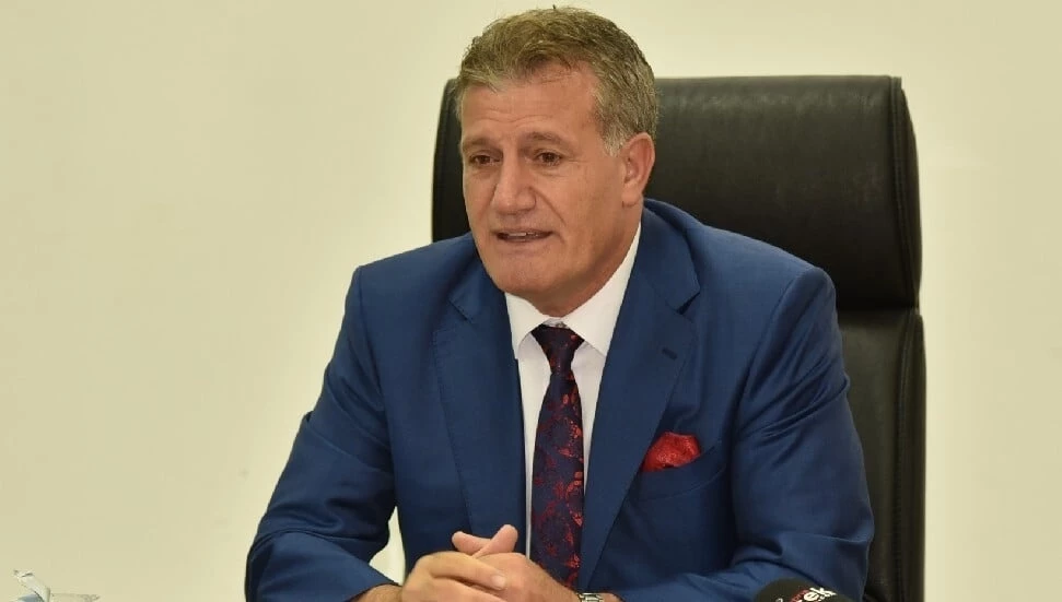 Erhan Arıklı: Rumlarla mı, İsraille mi federasyon kuracaksın Tufan Hoca?