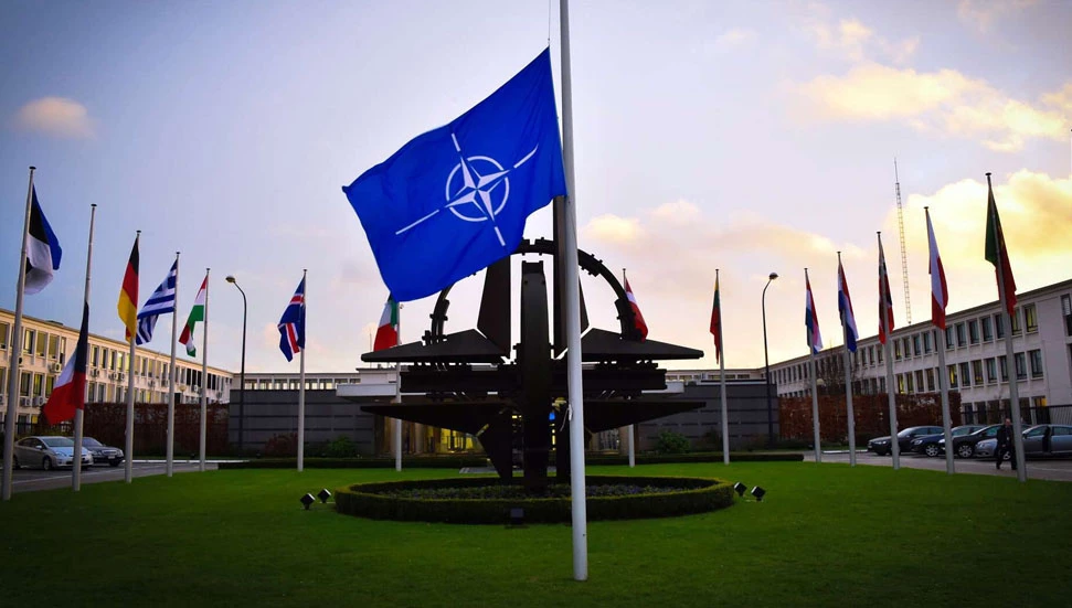 NATO, İHA ihlallerinin ardından müttefiklerini savunma sözü verdi