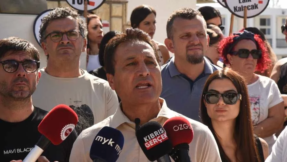 KTOEÖS, AML’de uyarı grevi yaptı: Bakanlık çocukların eğitim hakkını çaldı