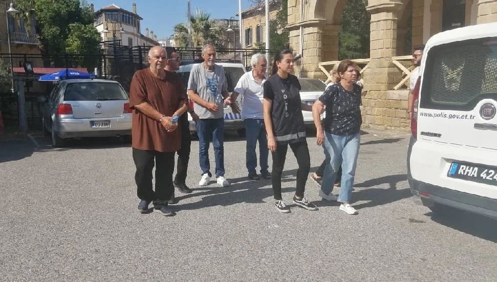 Yüksek Mahkeme, 5 Kıbrıslı Rum’un 13 günlük tutukluluk kararını bozdu