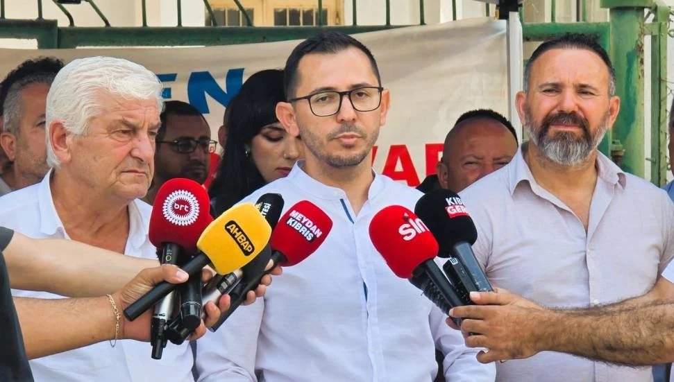 Üredi’den Arıklı’ya: Halkın malı olan Telefon Dairesi üzerinde gizli saklı protokoller yürütülemez!