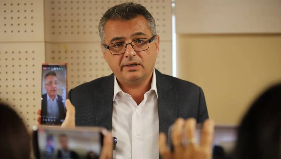 Erhürman: “Sizi dünyayla buluşturdum” denilemediği için toplantılarının konusu istihdam meseleleri!