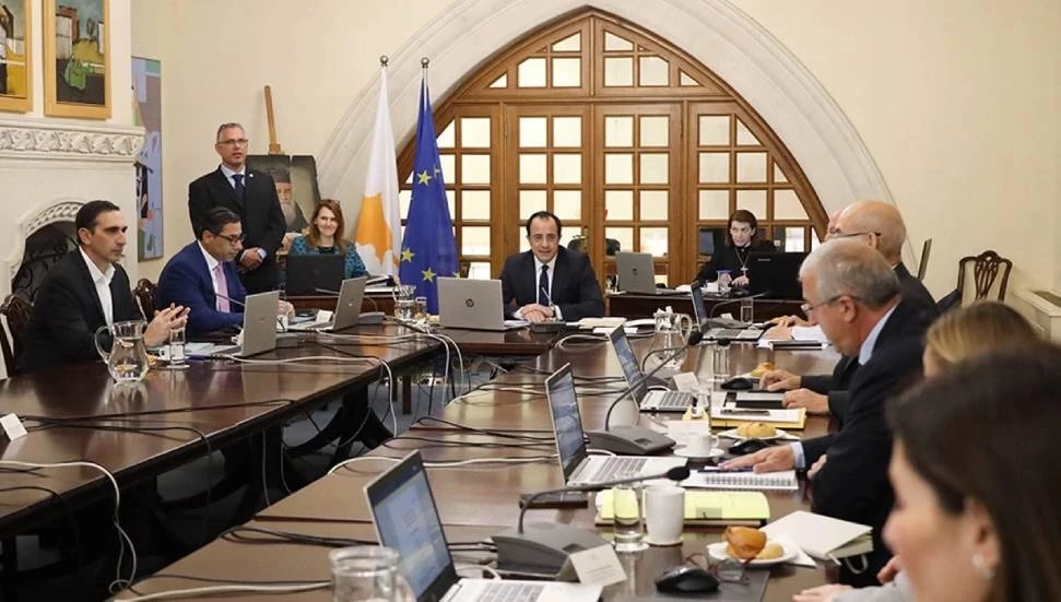 Güney Kıbrıs’ta kadınların gönüllü askerliği konusu Bakanlar Kurulu’na gidiyor