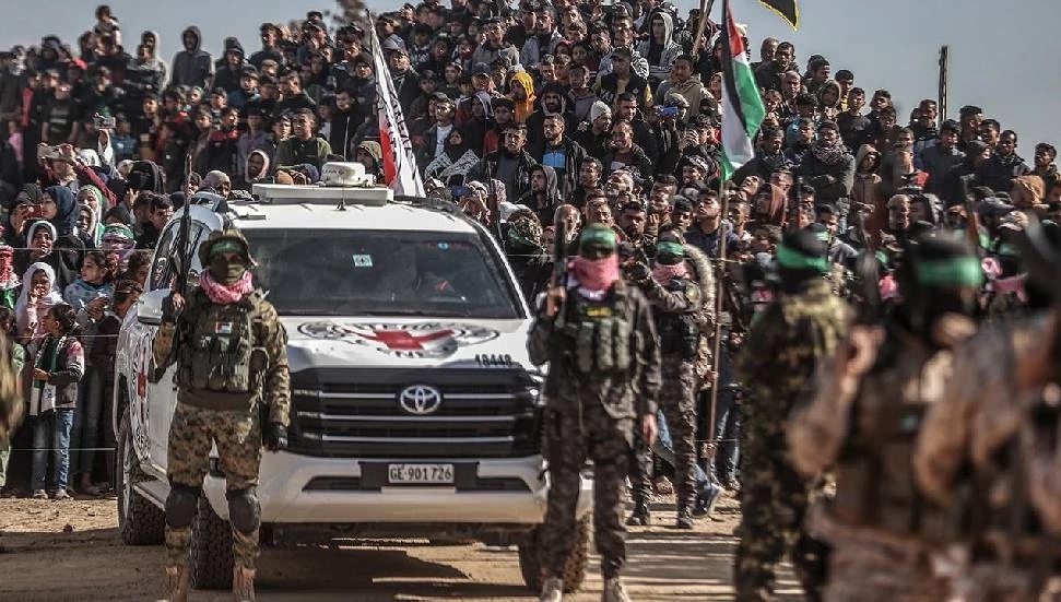 Hamas, Gazze’deki 20 İsrailli esirin tümünü teslim etti!