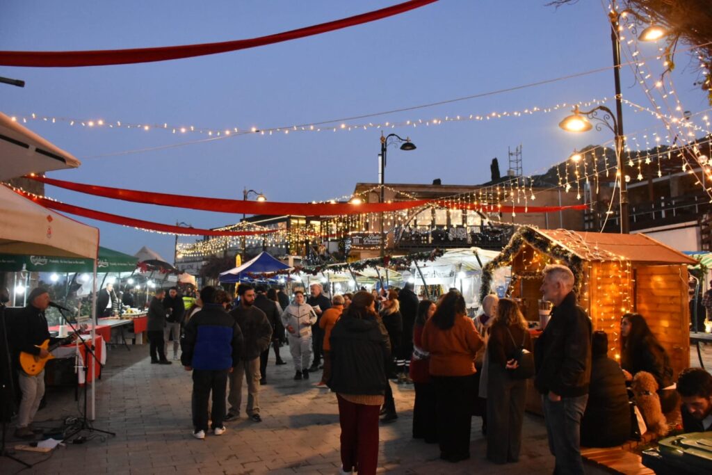 Bellapais’te Yeni Yıl Pazarı’nın ilk günü geride kaldı