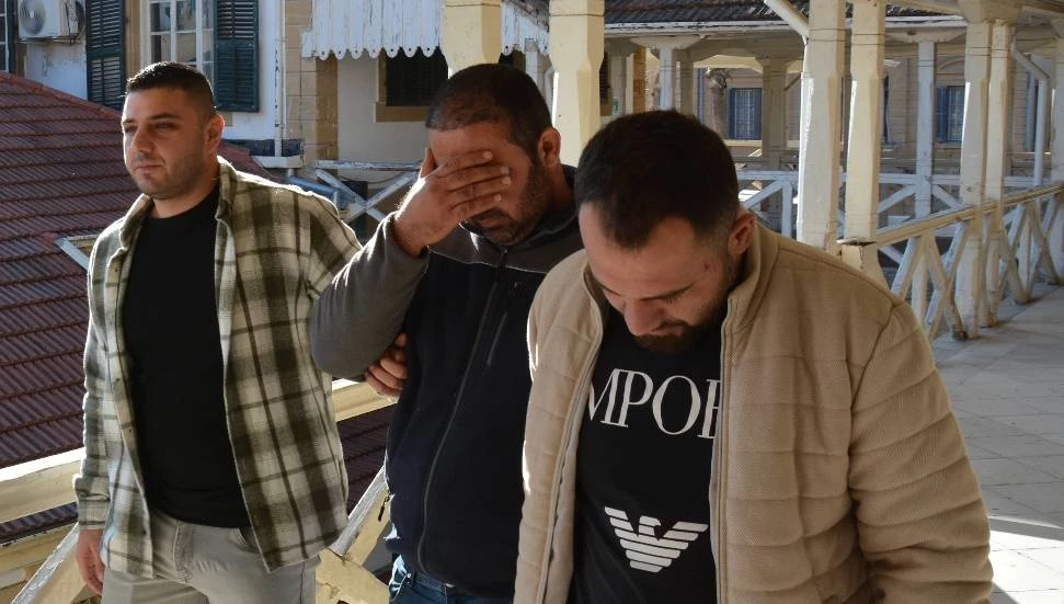 Sahte belgeyi tedavüle sürdükleri tespit edilen 3 kişiye 3gün tutukluluk