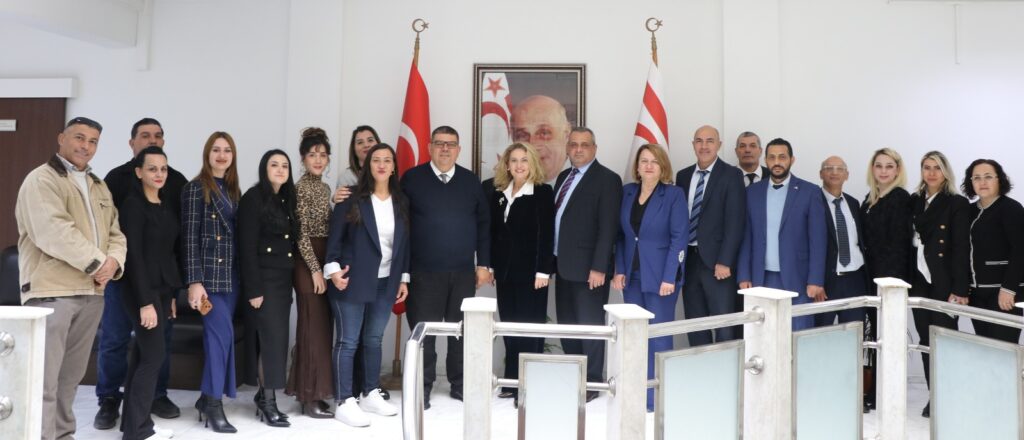 Maliye Bakanı Berova, bakanlık personelinin yeni yılını kutladı