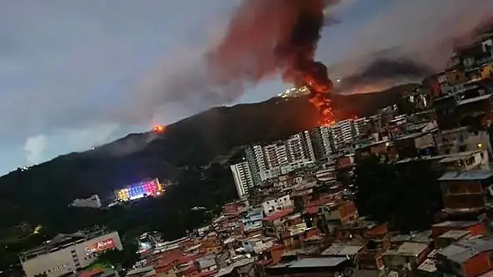 ‘Maduro yakalanıp ülke dışına çıkarıldı’