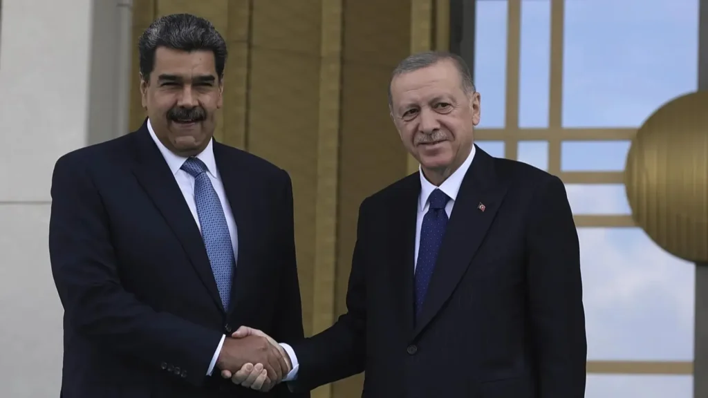 ABD medyası: ‘Trump, Maduro’yu Türkiye’ye göndermek istedi’