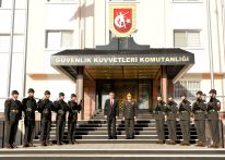 Erhürman, KTBK ve GKK Komutanlarını ziyaret etti