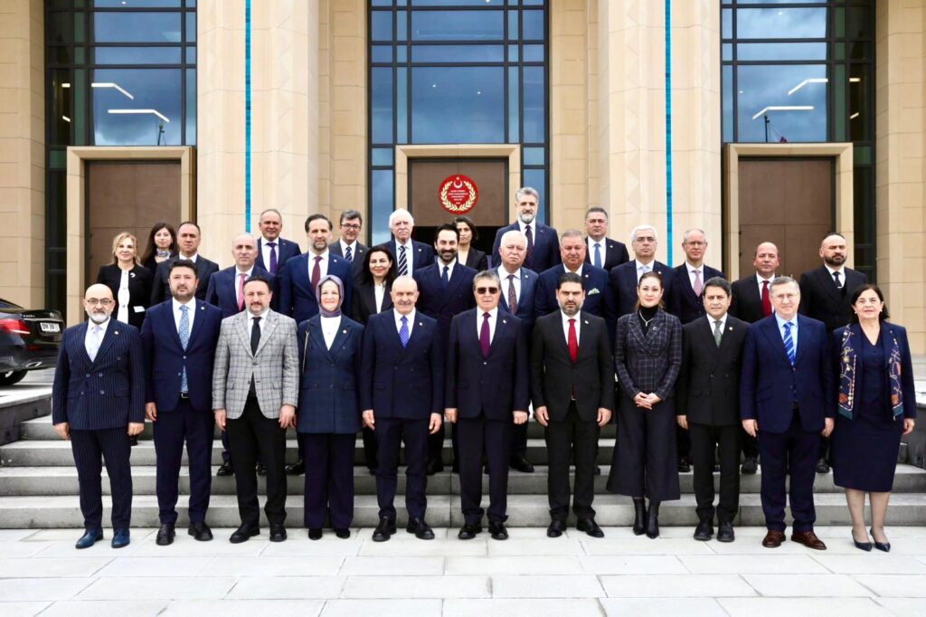 Başbakan Üstel, TBMM Avrupa Birliği (AB) Uyum Komisyonu üyelerini kabul etti