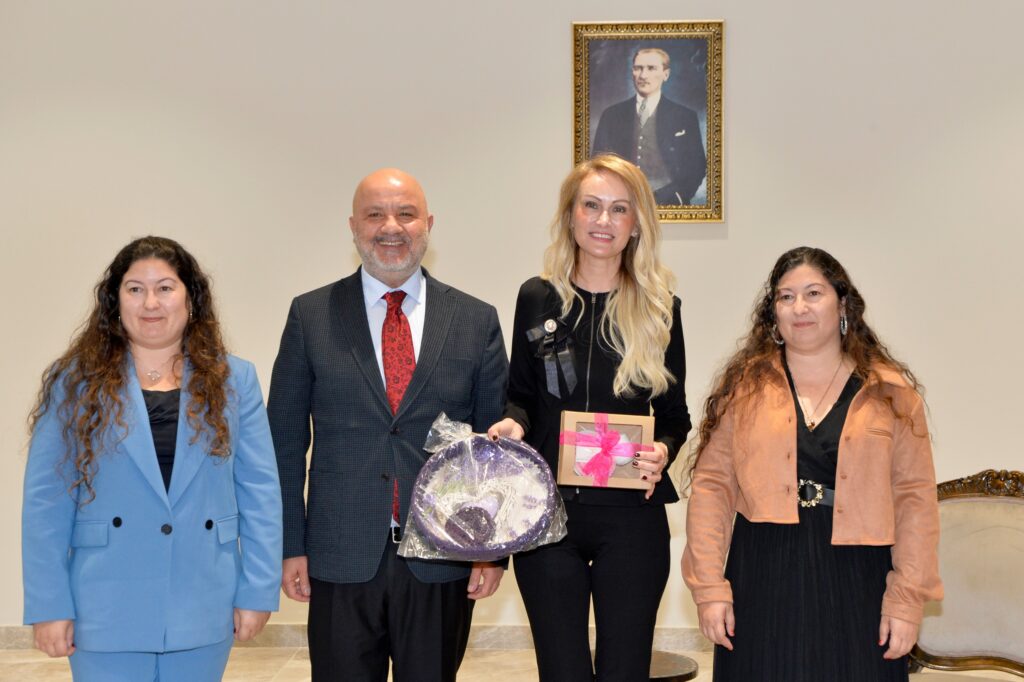 Nilden Bektaş Erhürman, 13. Engelsiz Bilişim Günleri’ni düzenleyen heyetle görüştü