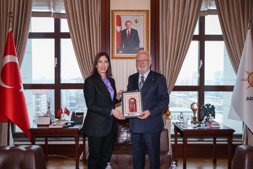 CTP Genel Başkanı İncirli, AK Parti Genel Başkan Yardımcısı Elitaş ile görüştü