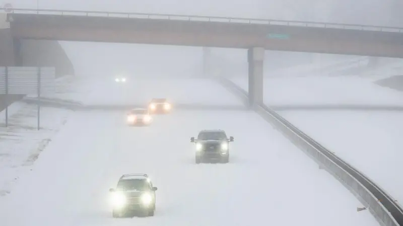 ABD’de şiddetli kış fırtınası: Pandemiden beri en kötüsü, 13 bin uçuş iptal