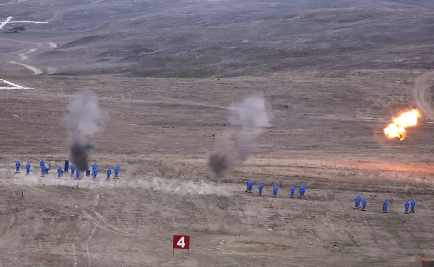 Türkiye’de Bir İlk: 20’li KARGU Sürüsü Canlı Mühimmatla Vurdu