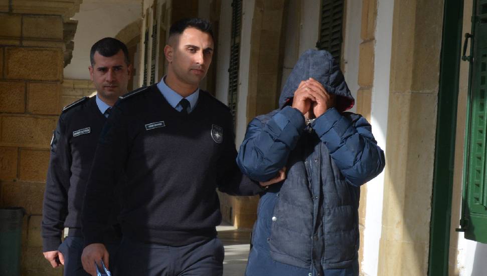 İranlı kadını ‘annesini görmesi’ için 400 Euro’ya KKTC’ye getirdi