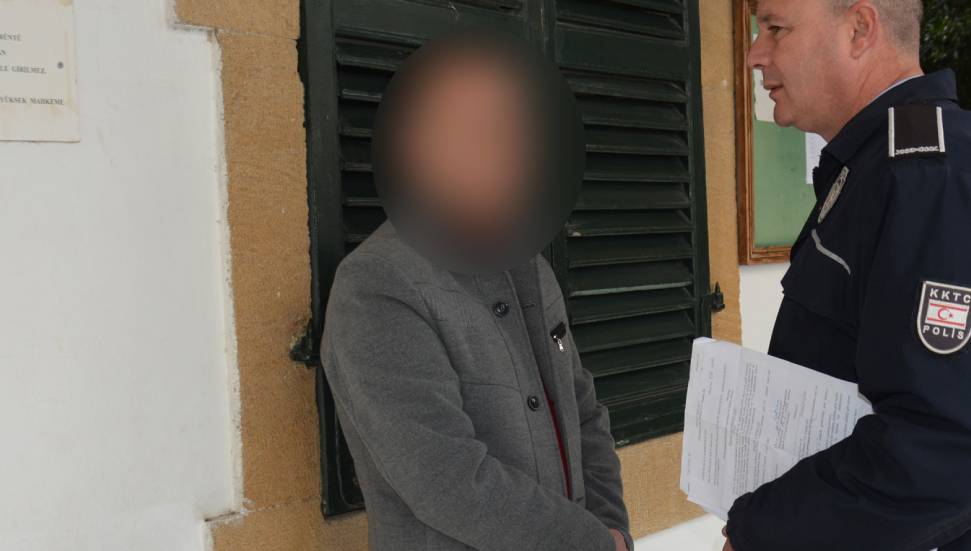 Eski eşini defalarca arayarak taciz etti