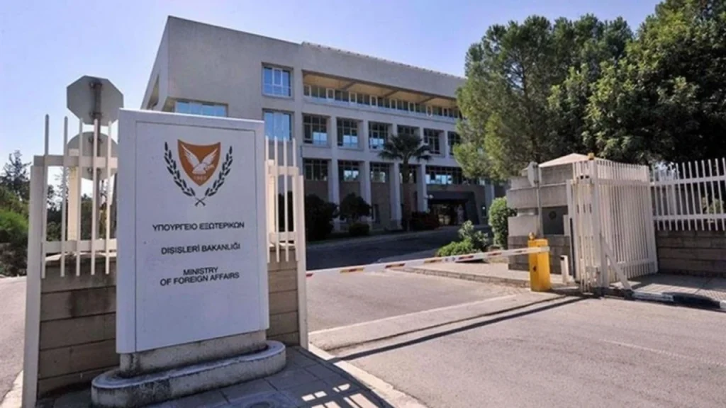 Rum Dışişleri Bakanlığı UNFICYP raporundan memnun değil