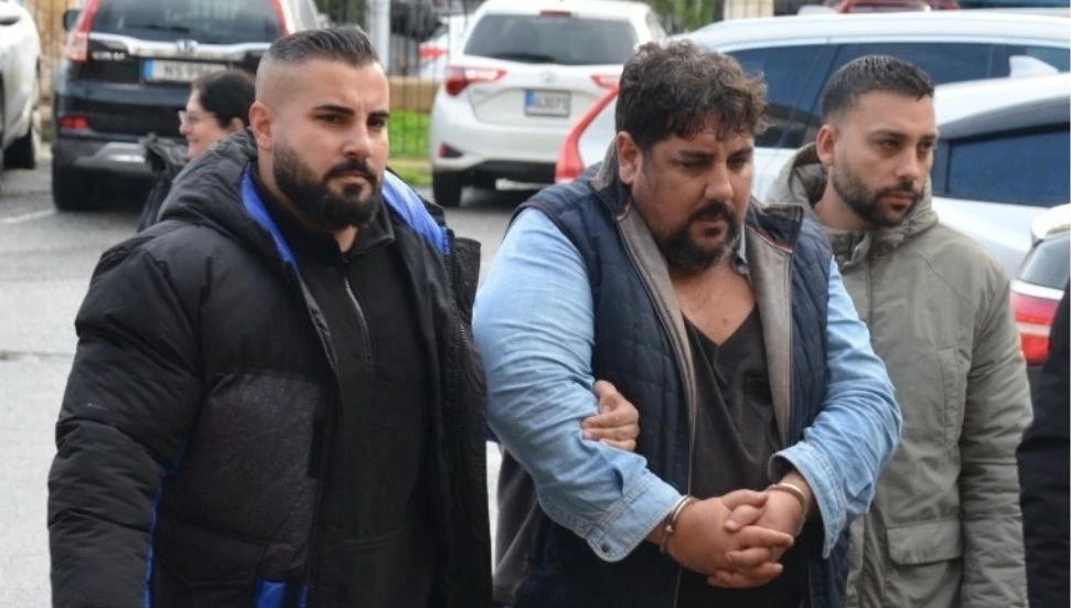 Yurtdışına çıkış yaparken, üzerinde 2 gram uyuşturucu bulundurmakla itham edilen zanlı 3 gün tutuklu