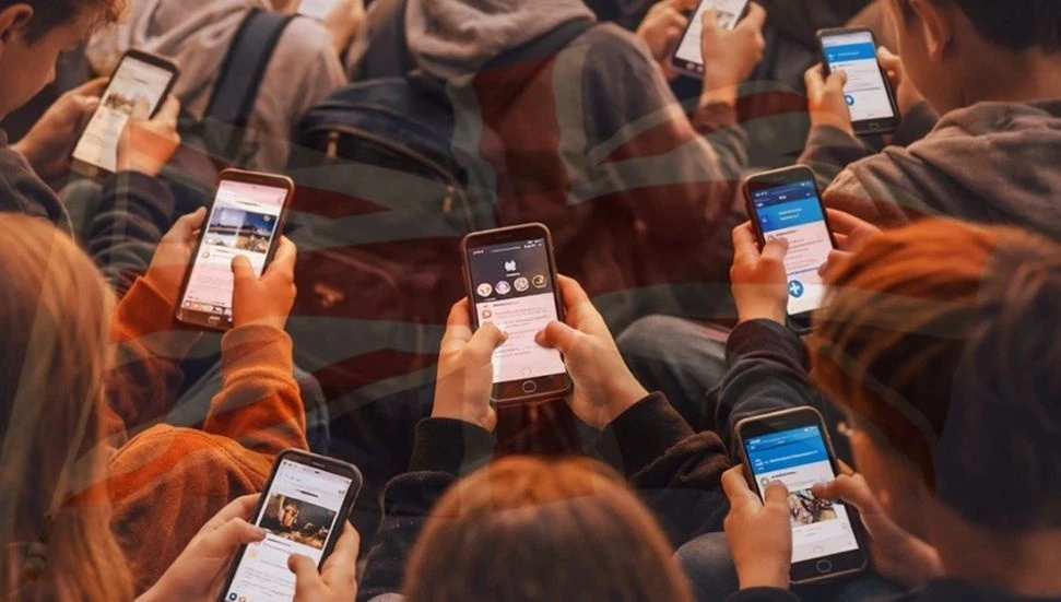 İngiltere’de 16 yaş altındaki çocuklara sosyal medya yasağı onaylandı