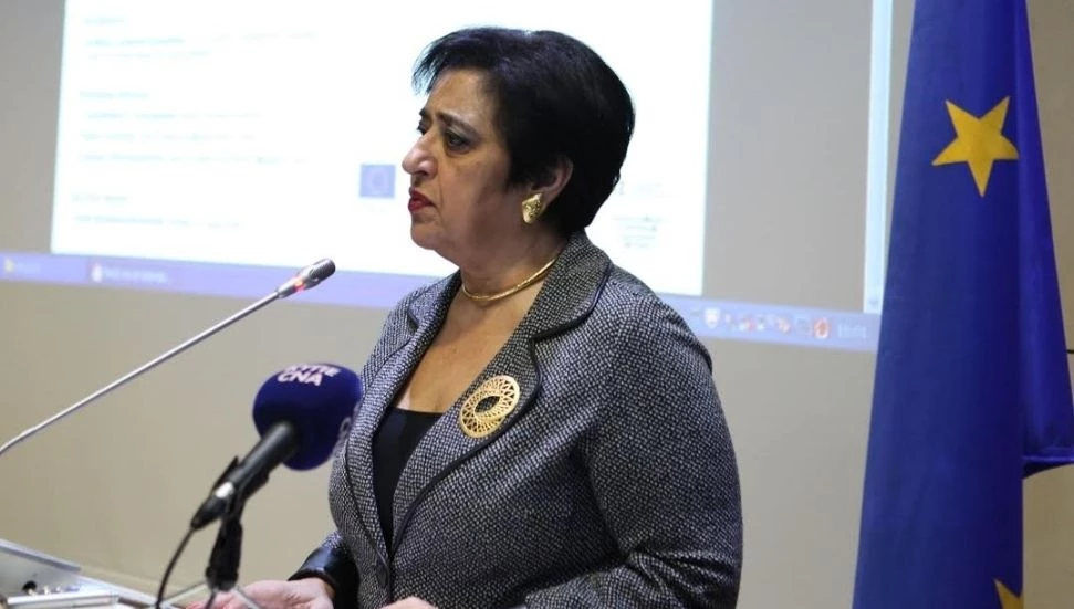 Eski Rum Dışişleri Bakanı’ndan hükümete tepki