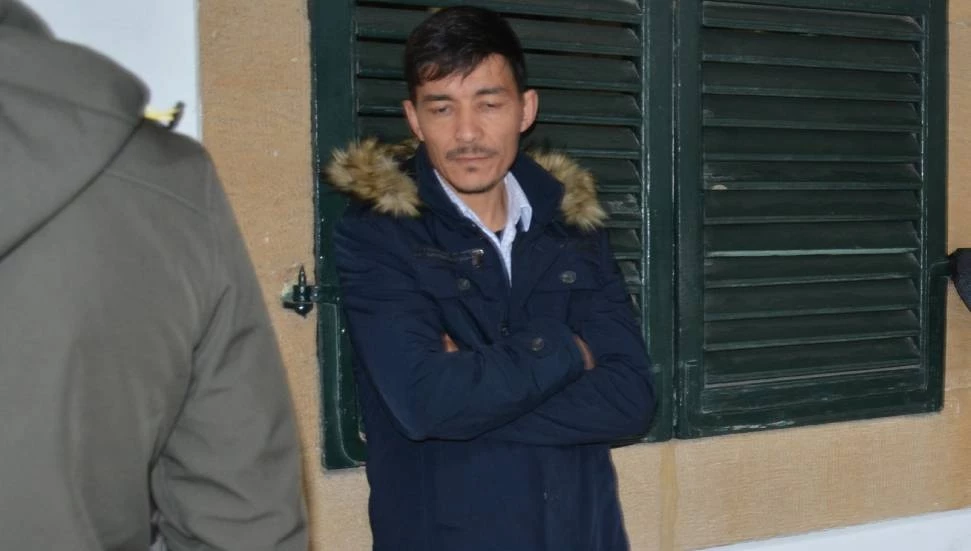 Trafikte bir aracın camını yumrukladı, “babam öldüğü için sinirliydim” dedi