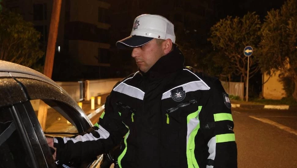 22 araç trafikten men, 3 tutuklu