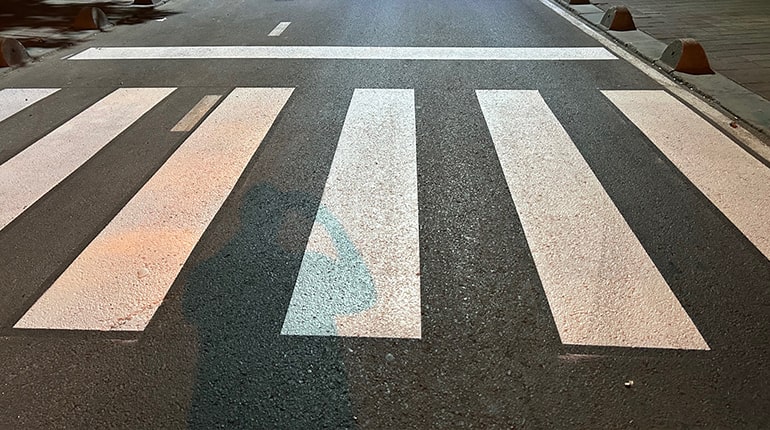 8 yaşındaki çocuğa yaya geçidinde araç çarptı