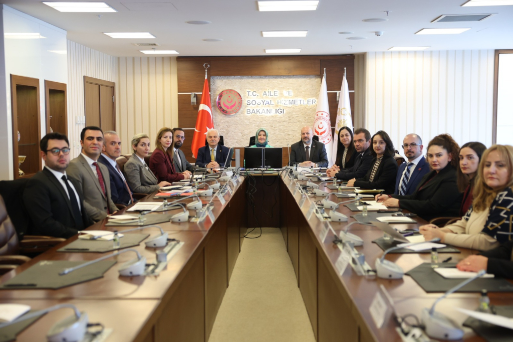 Meclis Komitesi’nden Ankara’da Aile ve Sosyal Hizmetler Bakanlığı’na ziyaret