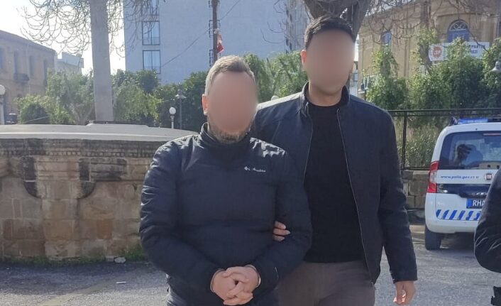 “Türkiye’de silah taşıma ruhsatım var, geri dönüyordum”