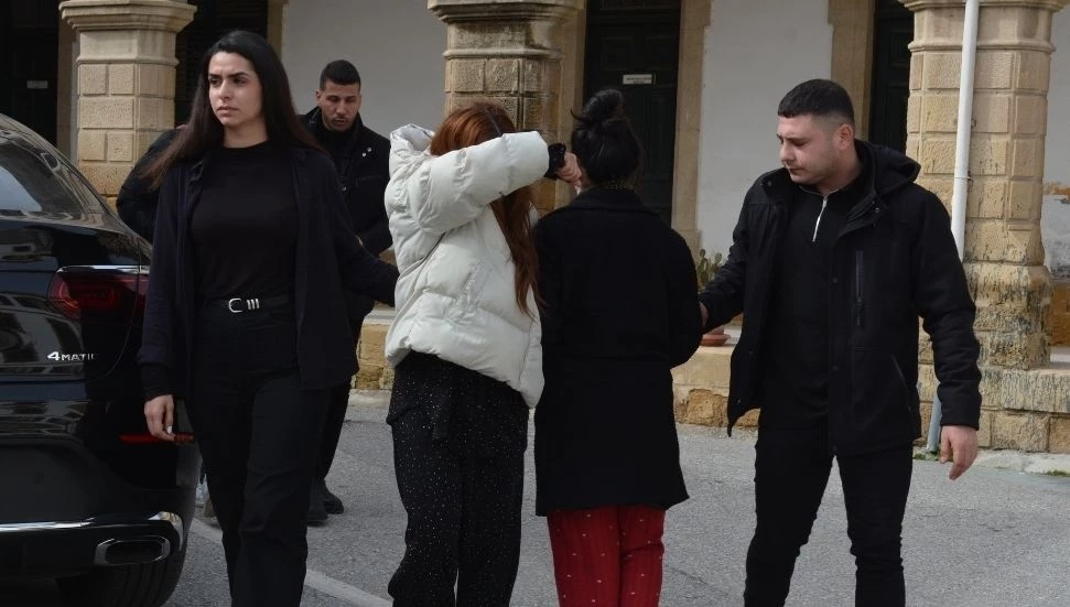 Eğlence mekânı önünde çıkan kavgada, bir kişiyi darp eden zanlılar 3 gün tutuklu kalacak