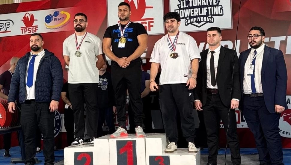 Milli halterciler Türkiye Powerlifting Şampiyonası’ndan madalyalarla döndü