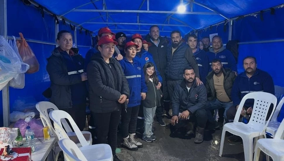 DEV-İŞ: “Ektam emekçilerinin mücadelesi 9’uncu gününde; mücadelemiz onurumuzdur, geleceğimizdir”