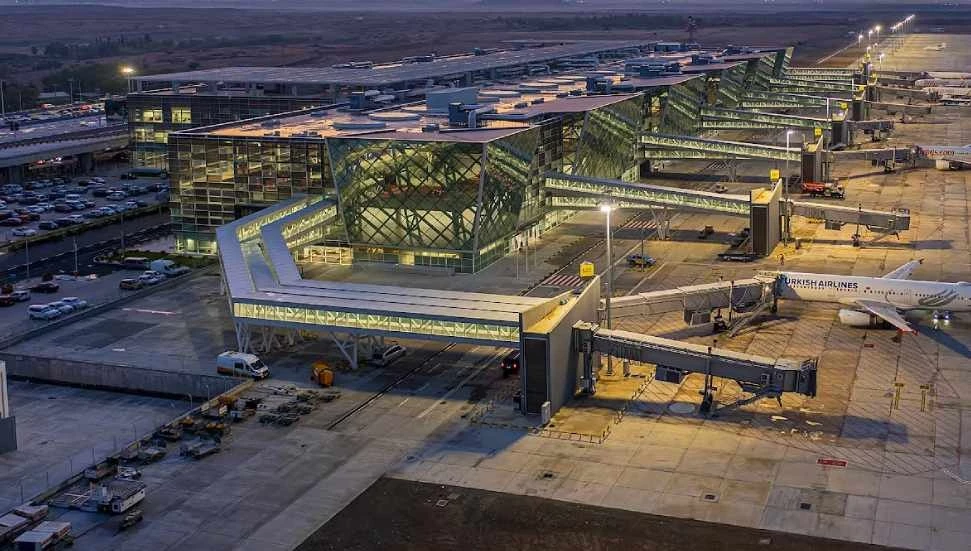 Bakanlar Kurulu, Ercan’daki grevi 60 gün erteledi