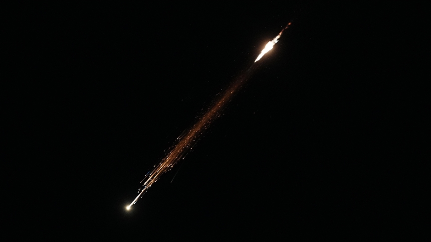 İsrail ordusu, 24 saatte İran’a 1200 bomba attığını duyurdu