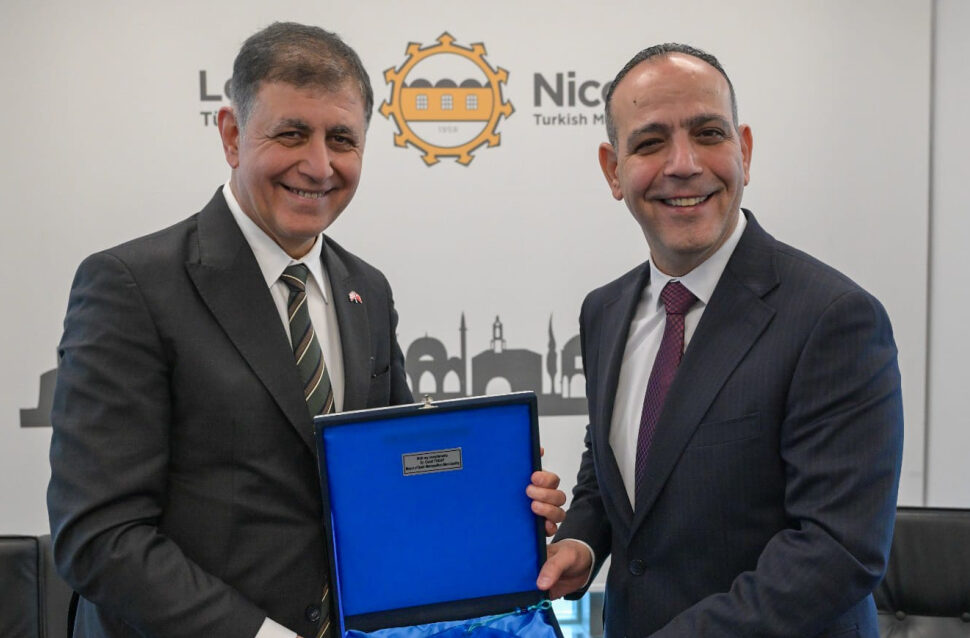 Harmancı, İzmir Büyükşehir Belediye Başkanı Tugay ile bir araya geldi