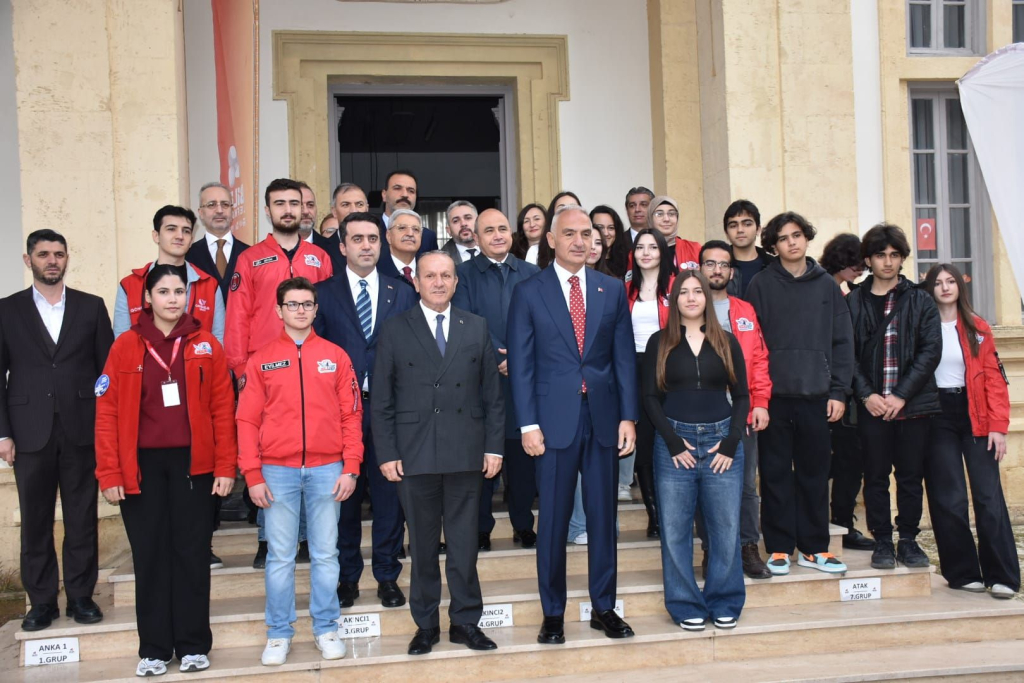 Bakan Ataoğlu: AJet ile yapılan ucuz bilet uygulaması devam edecek