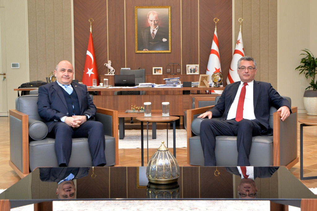 Erhürman, Başçeri’yi kabul etti