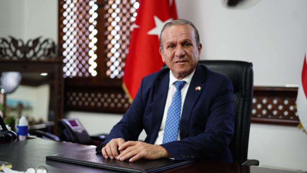 “Kıbrıs Türk halkı yok sayılarak çözüm üretilemez!”