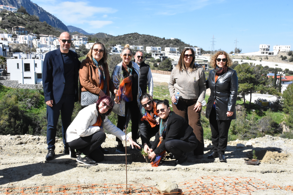 Girne’de 150 fidan toprakla buluşturuldu