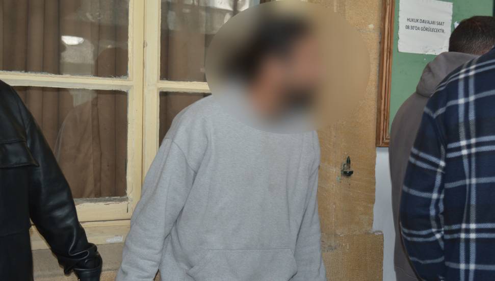 Üzerinde, evinde ve iş yerinde uyuşturucu bulunan zanlı cezaevine gönderildi