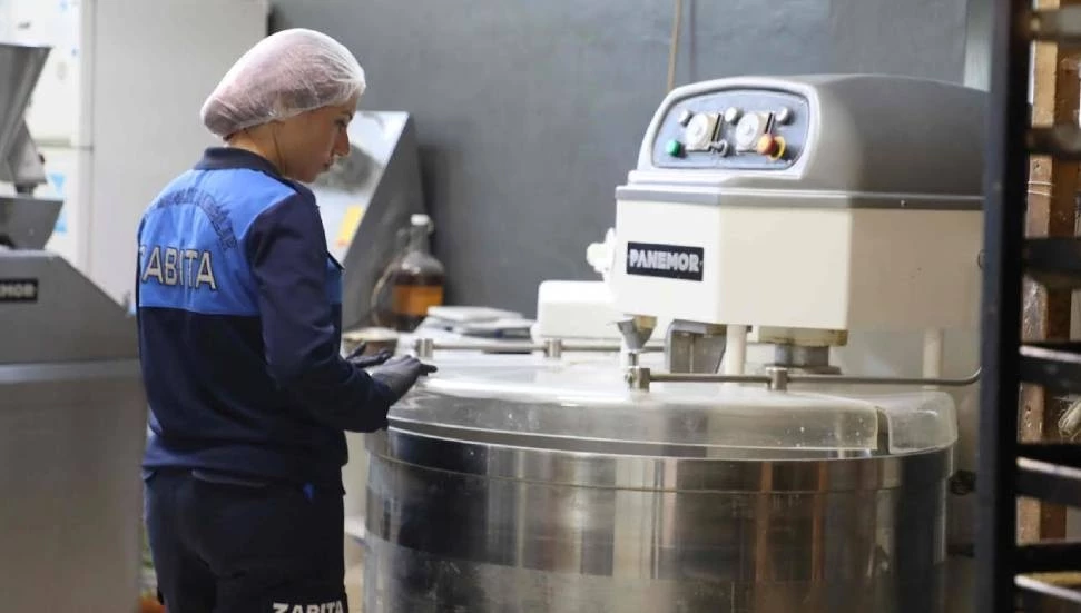 Bir süt fabrikası mühürlendi